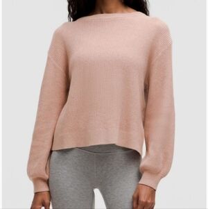 lululemon athletica Ribbed Crew Neck Sweater Size M - Peach